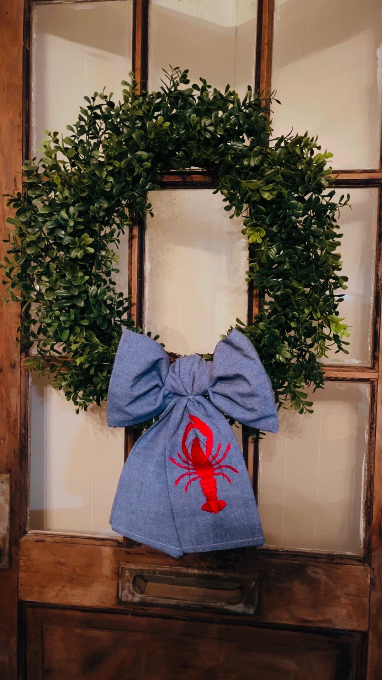 Greenery Wreath with Crawfish Embroidered Bow Sash