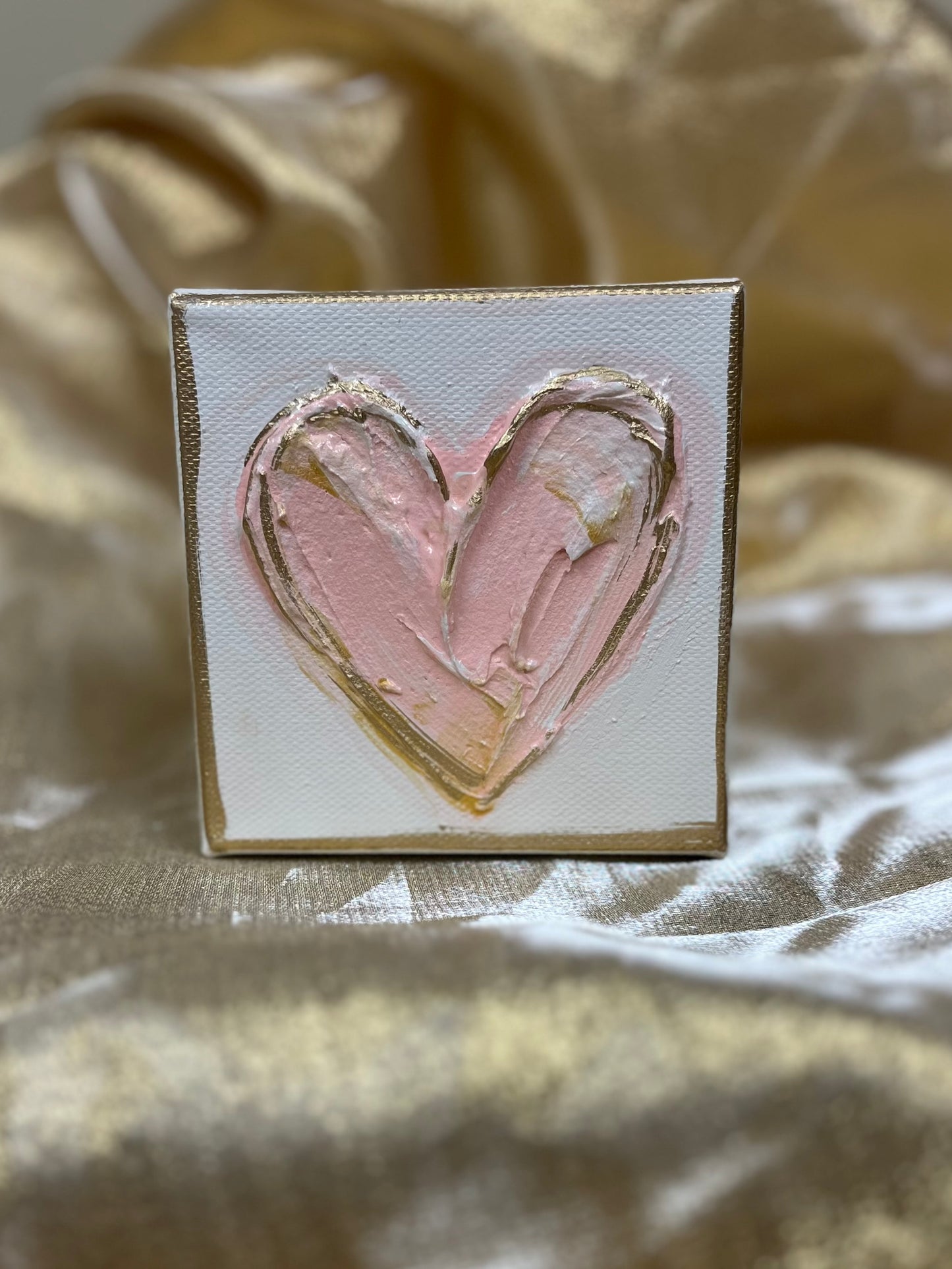4x4 Textured Heart canvas